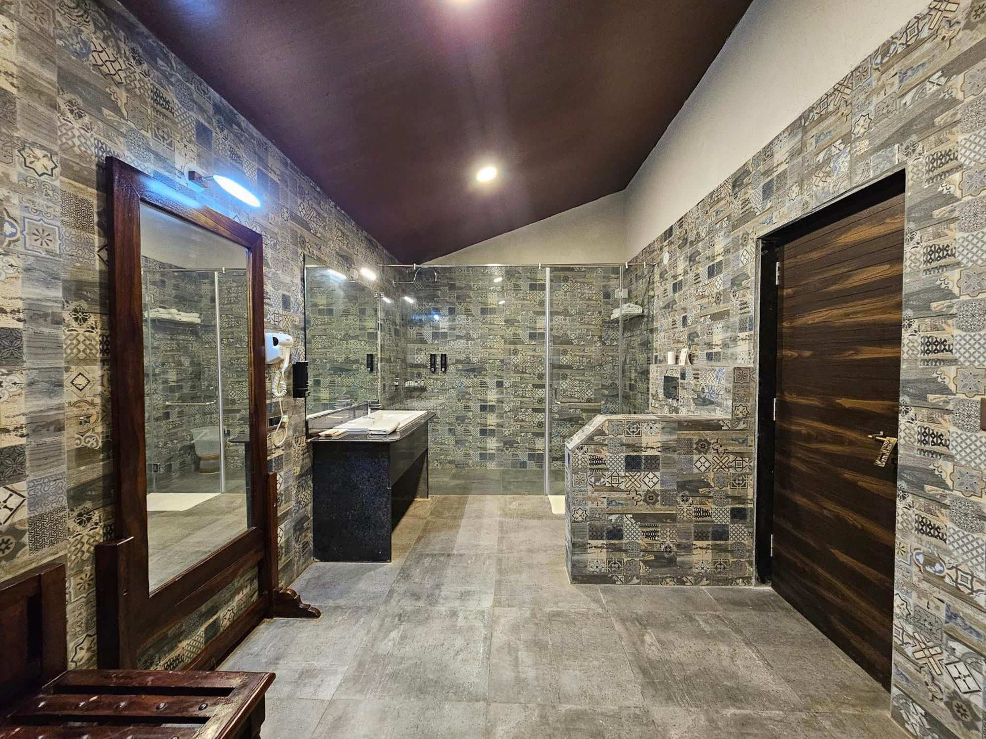 Hotel Gir Lion Safari Camp By Trulyy, Sasan Gir Sodaori Exterior foto